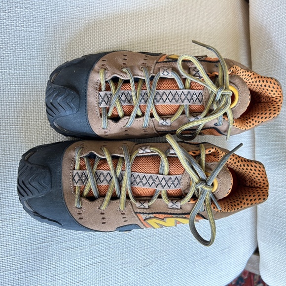 MERRELL  HIKING/WALKING MEN'S 8 - Picture 5 of 9